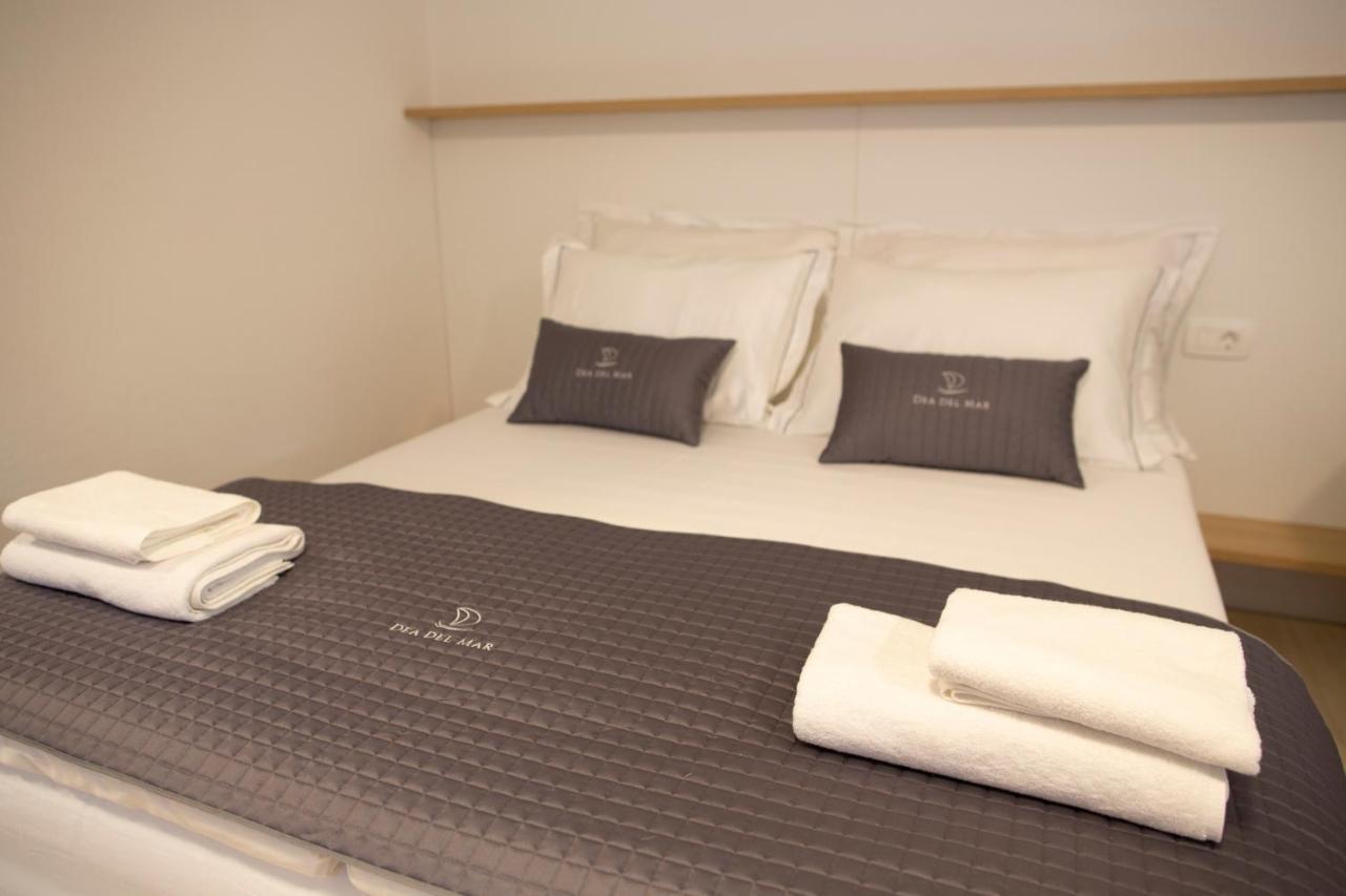Dea Del Mar Apartments إيزولا المظهر الخارجي الصورة