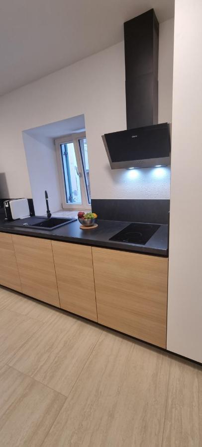 Dea Del Mar Apartments إيزولا المظهر الخارجي الصورة