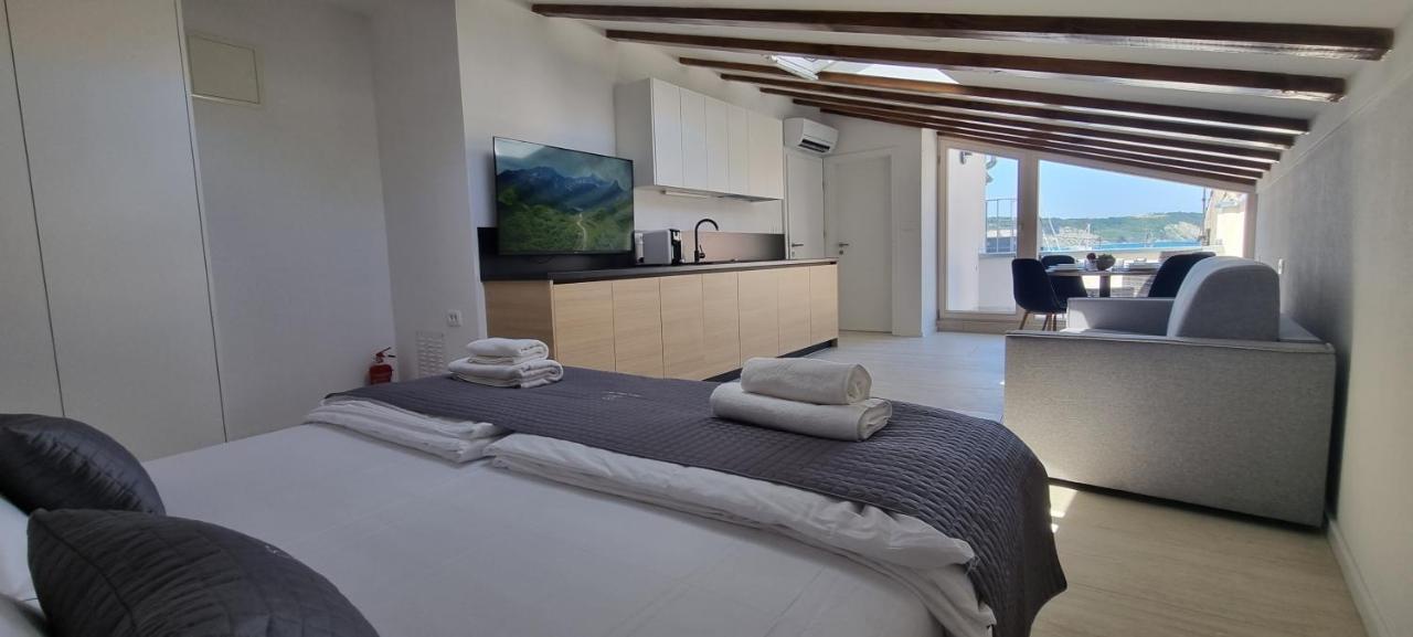 Dea Del Mar Apartments إيزولا المظهر الخارجي الصورة