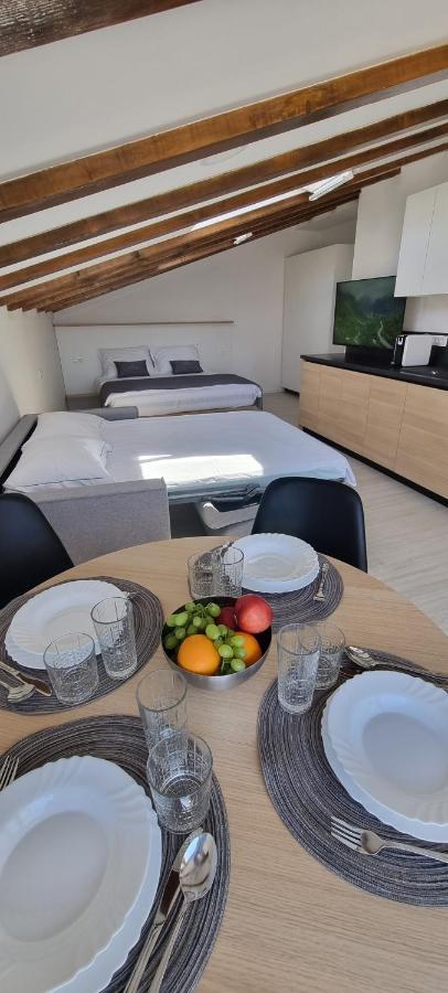 Dea Del Mar Apartments إيزولا المظهر الخارجي الصورة